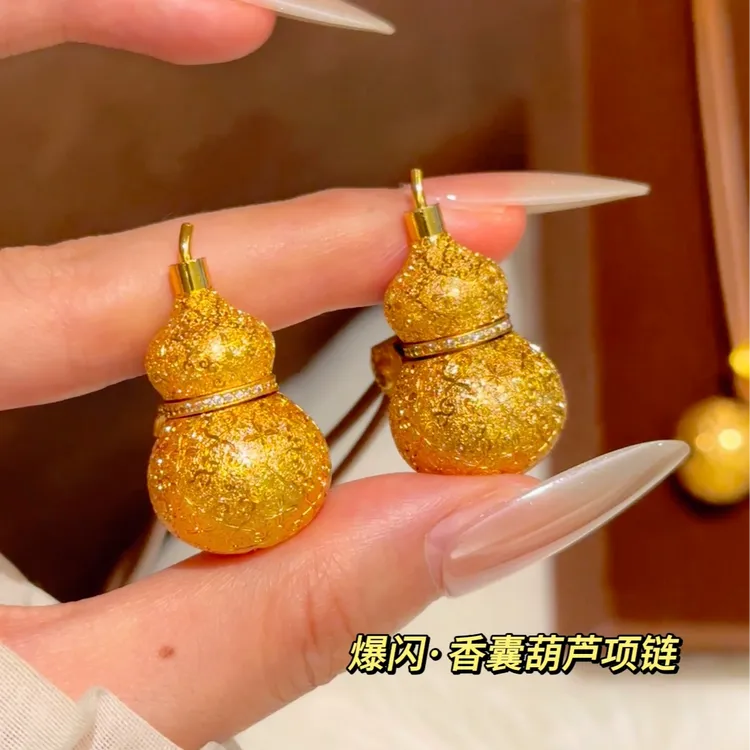 铜合金项链 爆闪香囊葫芦项链时尚硬金工艺中式轻奢设计感项链