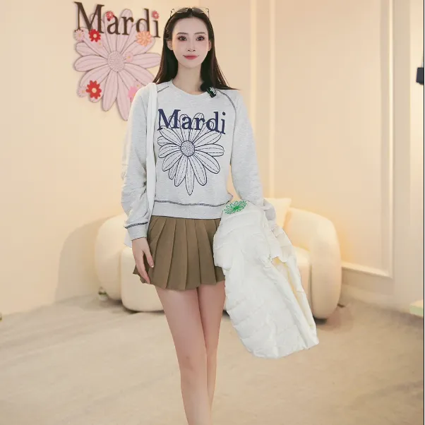 Mardi【明星同款】拂柳印花小雏菊休闲简约风圆领长袖经典百搭卫衣