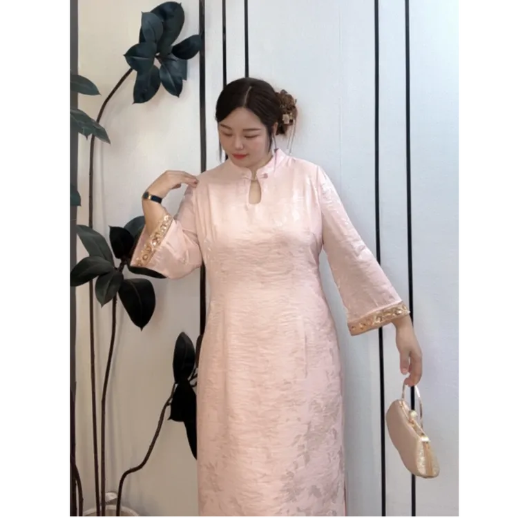 码加加51872胖MM新中式珠光提花改良起旗袍女早秋长袖镂空连衣裙