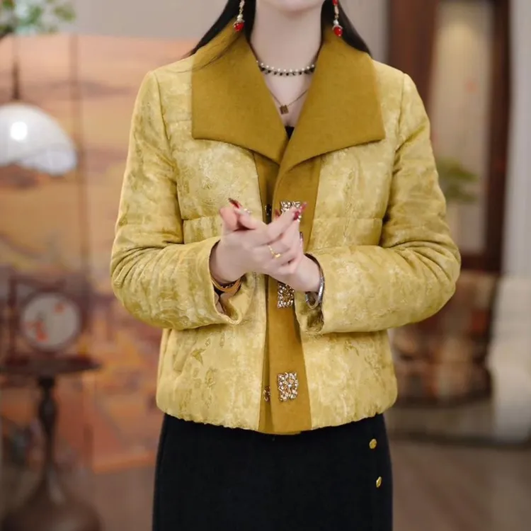 新中式改良版2025冬季新款时尚洋气设计感加厚保暖翻领棉服外套潮