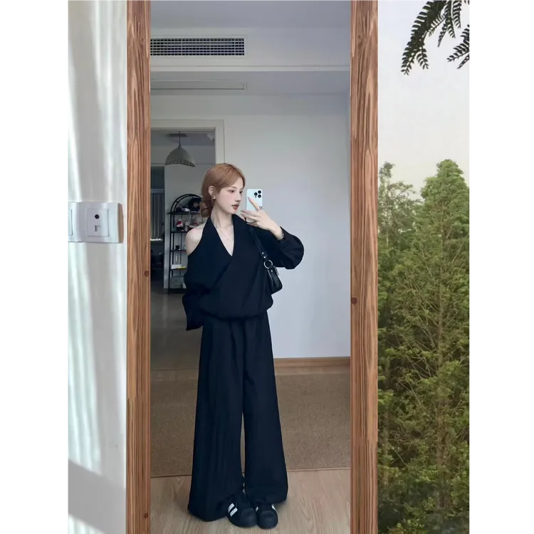 夏季套装女2025新款黑色慵懒风长袖露肩挂脖上衣阔腿休闲裤两件套