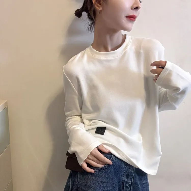 皮标装饰设计感长袖T恤女秋冬新款磨毛加厚保暖打底t恤纯色上衣潮