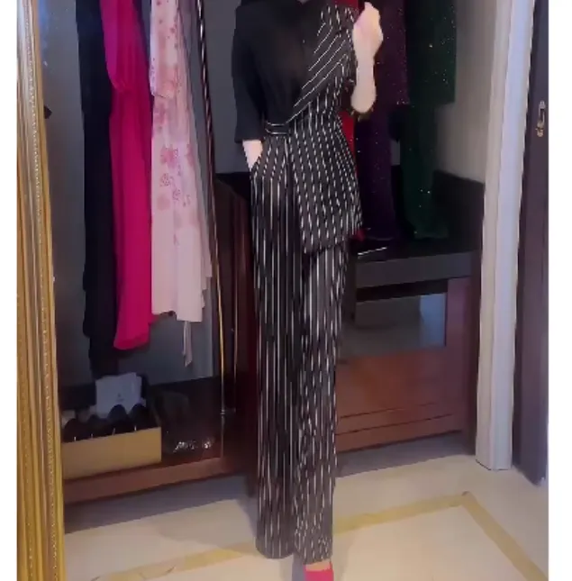 2025洋气新款时尚爆款女装精致靓丽气质轻奢减龄洋气现货ye