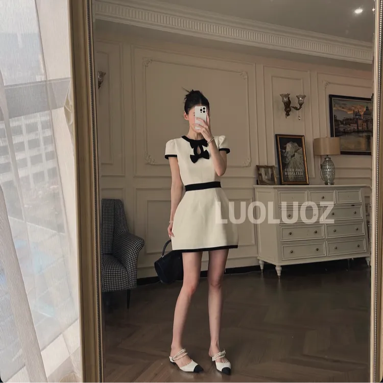【现货】LUOLUOZ【花漾爱神】夏季新款气质镂空蝴蝶结短款连衣裙CC370