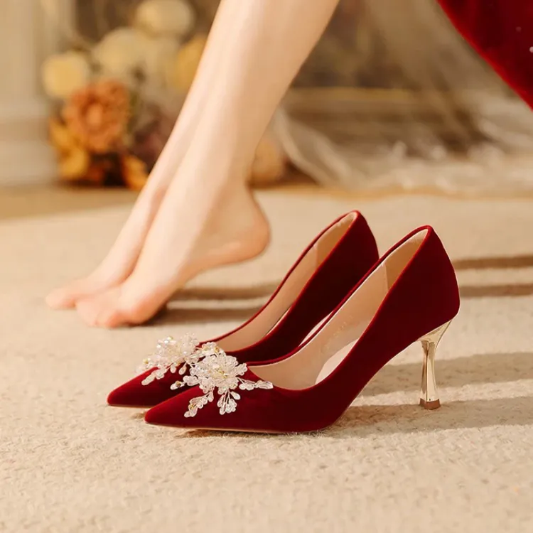 小码313233高跟鞋女红色婚鞋女秀禾新娘鞋尖头细跟单鞋大码41一43