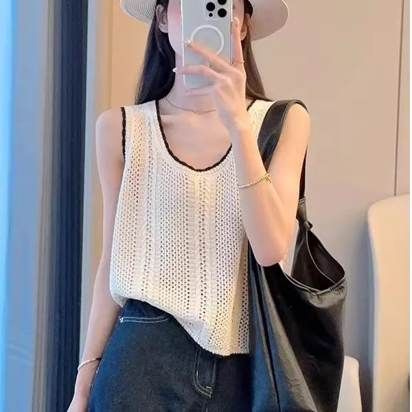 镂空薄款女士冰丝针织吊带背心女2024新款夏外穿无袖独特别致上衣