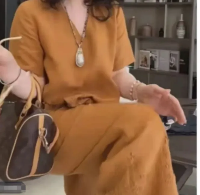 2025夏季时尚潮流百搭精品女装阳iuiyi