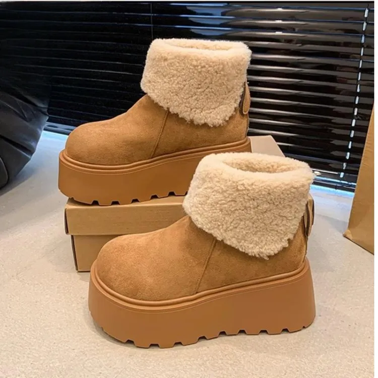 网红时尚2025新款翻毛口厚底增高雪地靴芒果头短筒气质加厚棉靴女