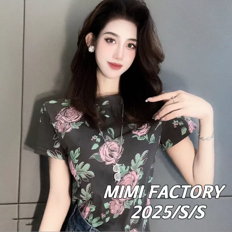 2025新款女士短袖欧货满印玫瑰设计短袖T恤女显瘦百搭上衣