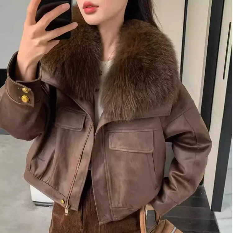 雅鹿2025冬季气质大毛领加厚外套女时尚百搭显瘦保暖短款上衣