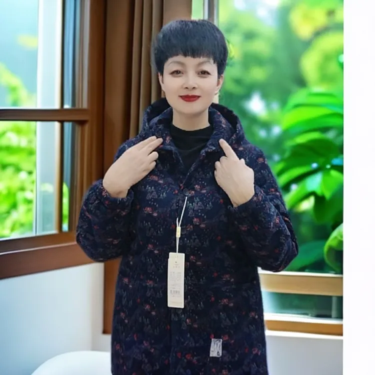 中老年时尚妈妈冬季加棉保暖连帽薄棉奶奶