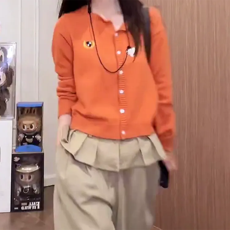 【秋日绿洲】秋冬新款圆领刺绣慵懒风针织开衫宽松上衣女C6290