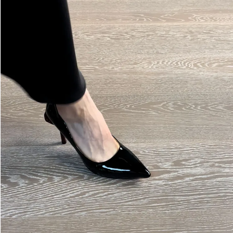 9CM牛漆皮真皮手工女鞋时尚2025新款尖头女单鞋细跟高跟百搭女鞋