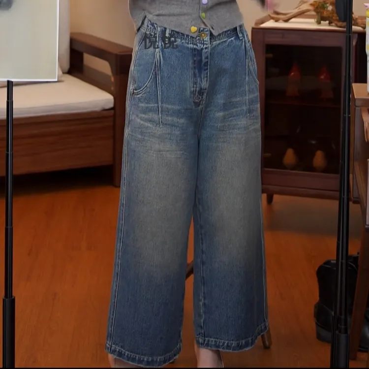 设计款口袋水洗显瘦百搭直筒牛仔裤LK2505818