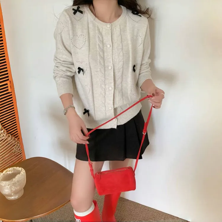 秋冬纯色圆领常规袖提花丝带设计款毛针织衫开衫长袖百搭短款气质