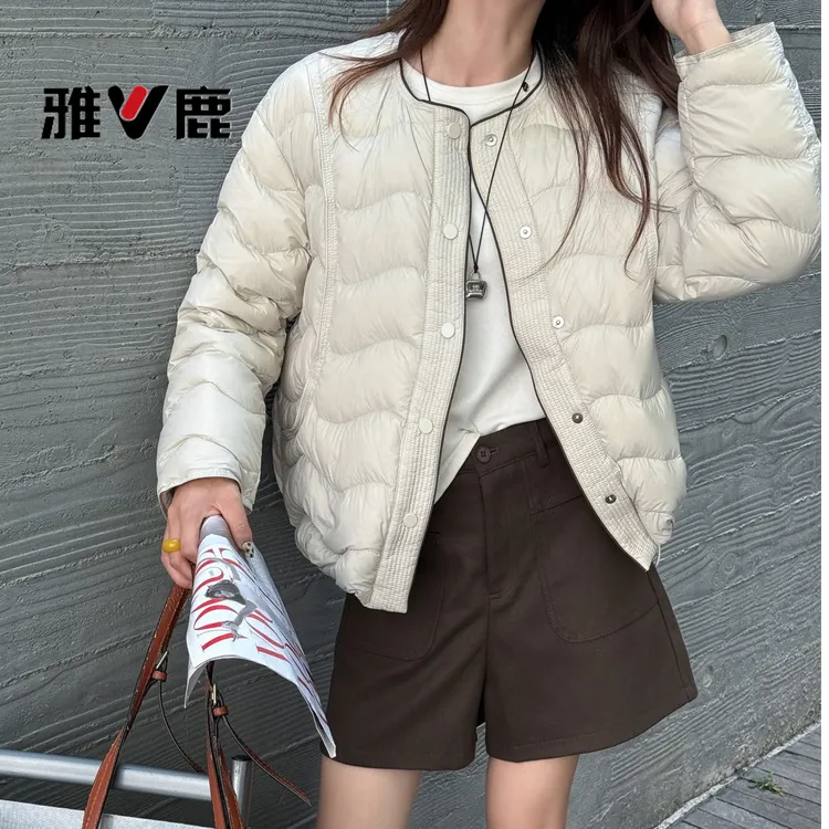 新款短款轻薄款泡芙面料款羽绒服85018