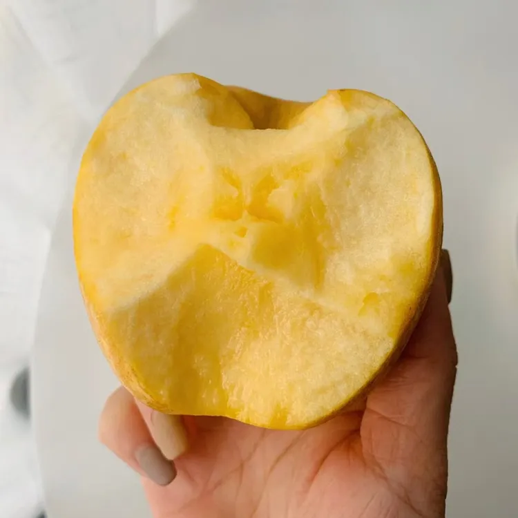 正宗山东维纳斯苹果现摘现发脆甜多汁新鲜水果