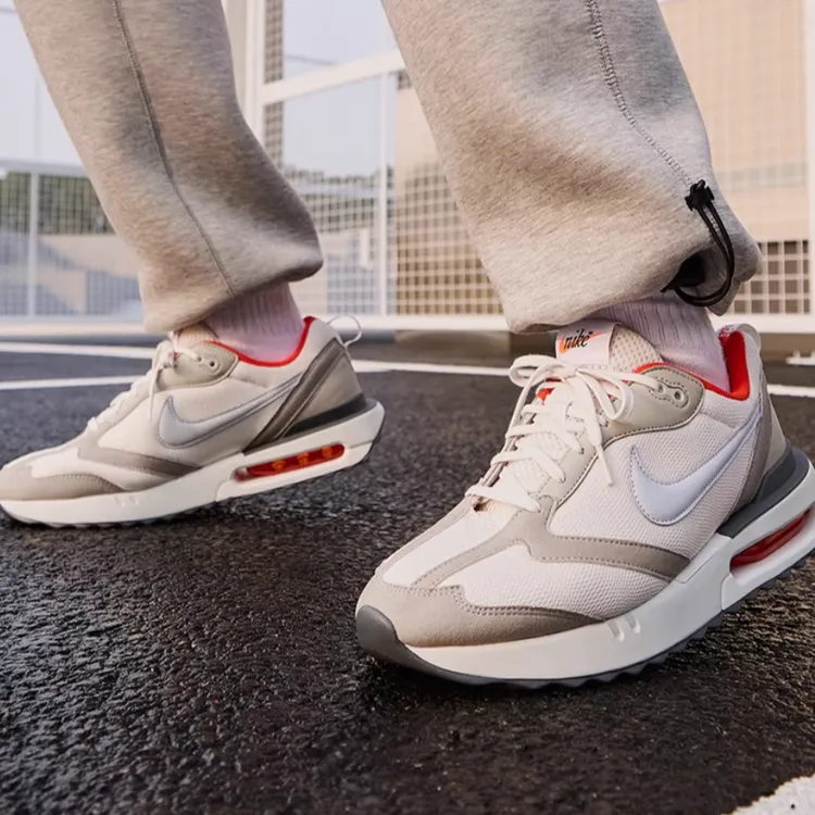 NIKE耐克男鞋AIR MAX DAWN运动训练轻便气垫缓震跑步鞋DQ3991-003