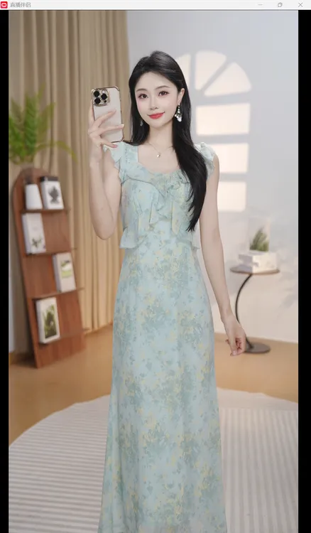 法式温柔风小飞袖碎花连衣裙女夏季气质绝美高级感收腰显瘦长裙子