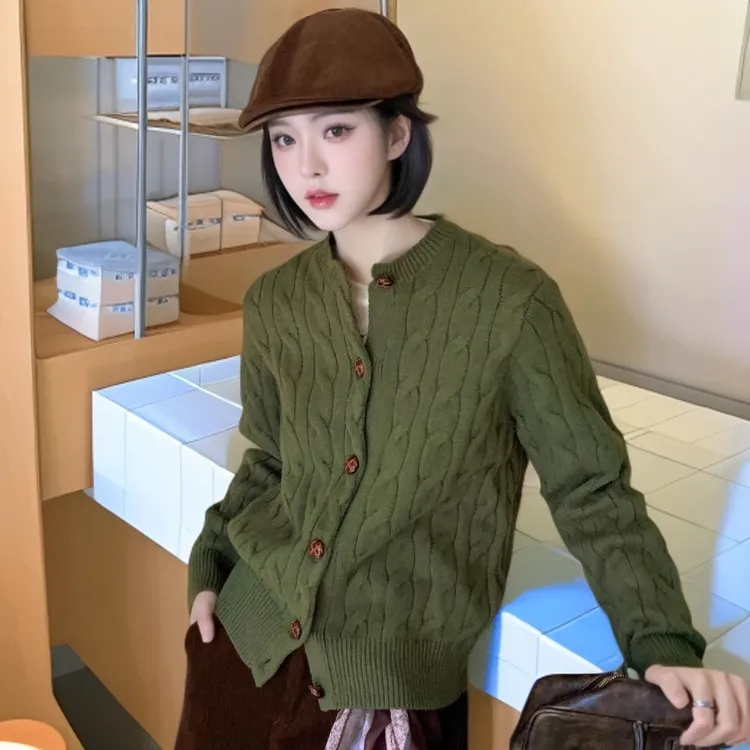 秋冬季美拉德风纯色麻花毛针织衫长袖设计感气质短款毛衣开衫外套