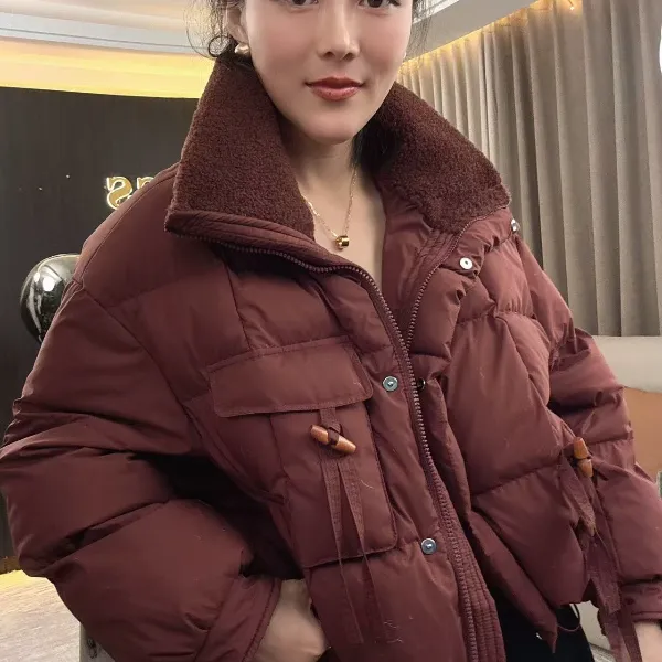 【耿老板1278#】羔羔毛领羊角扣小众设计师精致短款白鸭绒羽绒服