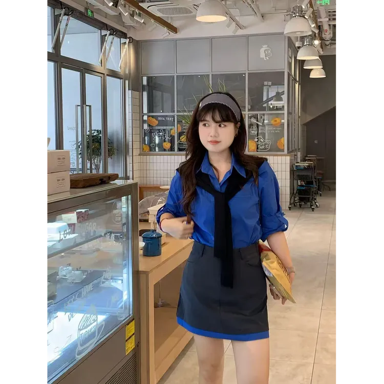 米米子“米兰画廊”克莱因蓝衬衫灰色半裙黑色披肩三件套秋季新品女