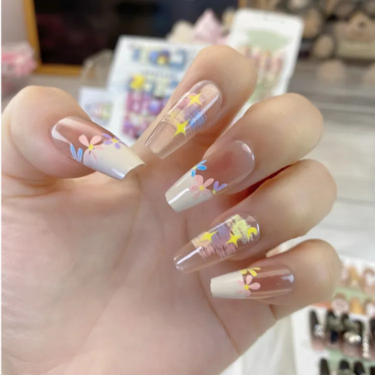莫奈花园油画风猫眼穿戴甲春日花朵显白高颜值中长款甜美温柔美甲