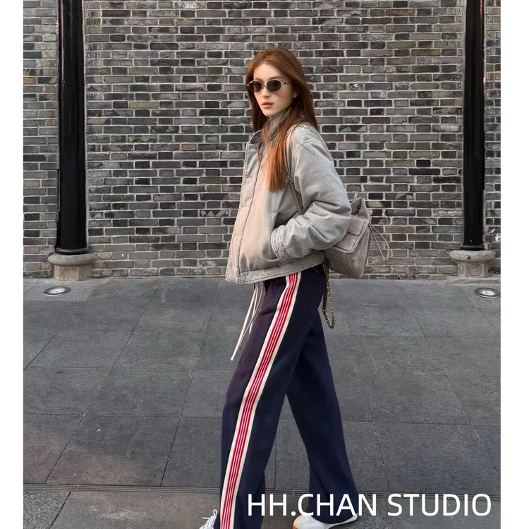 HH.CHAN“单恋高校”藏青撞色复古红条抽绳休闲直筒卫裤HH55S41920