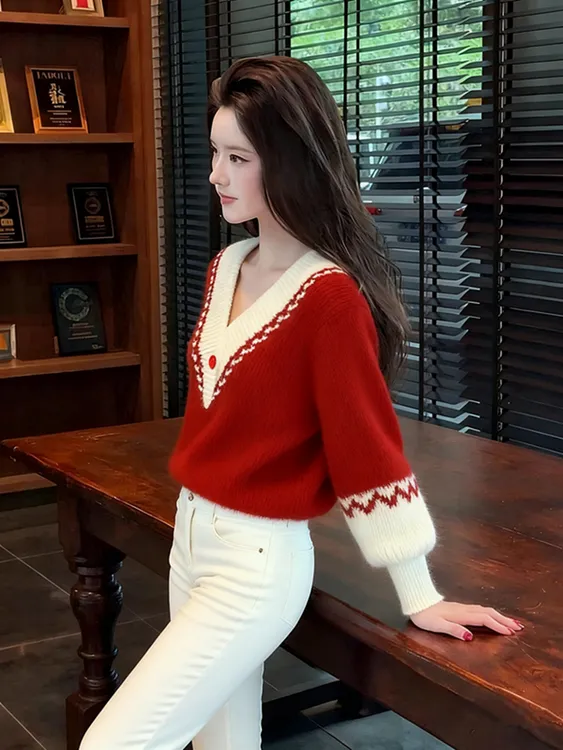 2025秋冬轻熟风时尚独特高级感气质红色V领灯笼袖针织毛衣上衣女