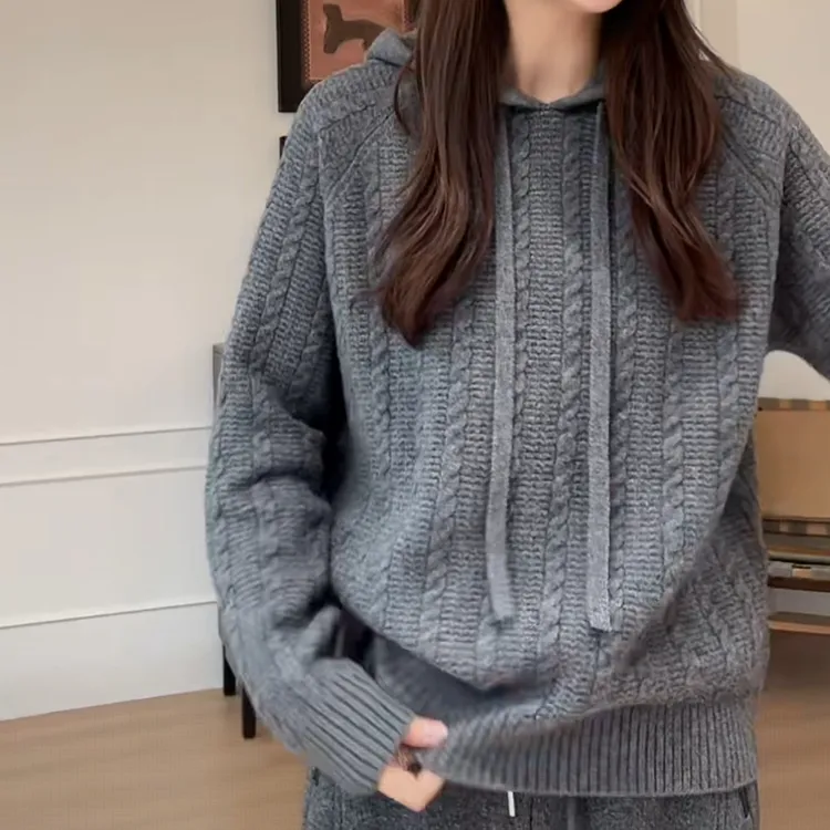 【余欢欢】冬季时尚休闲百搭麻花连帽毛衣-YHW51095