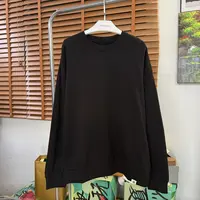 6599捂嘴小熊印花圆领长袖上衣