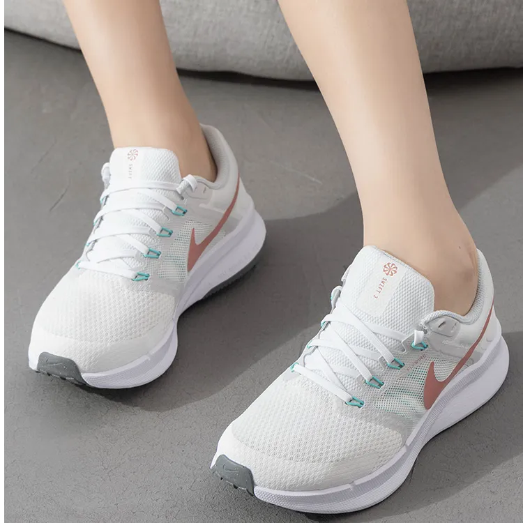 NIKE耐克跑步鞋女鞋2024新款日常休闲鞋网面舒适透气运动鞋DR2698