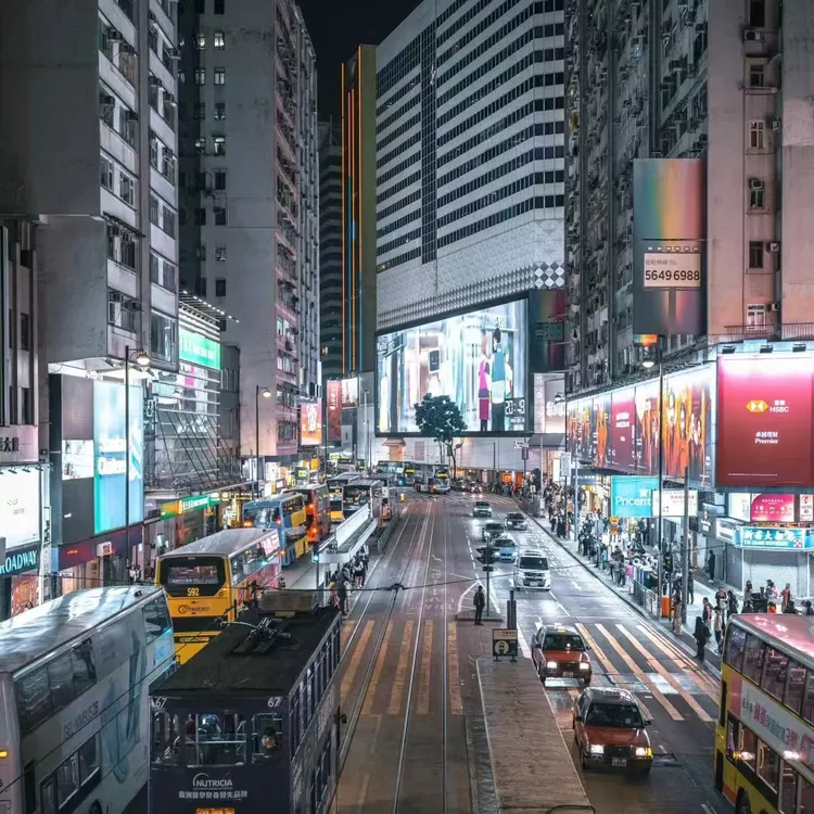 2025新款812刺绣短袖  高奢简约  男女同款