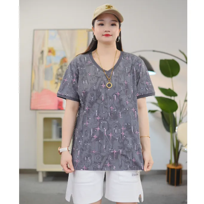大码女装休闲简约气质时尚显白显瘦遮肉上衣