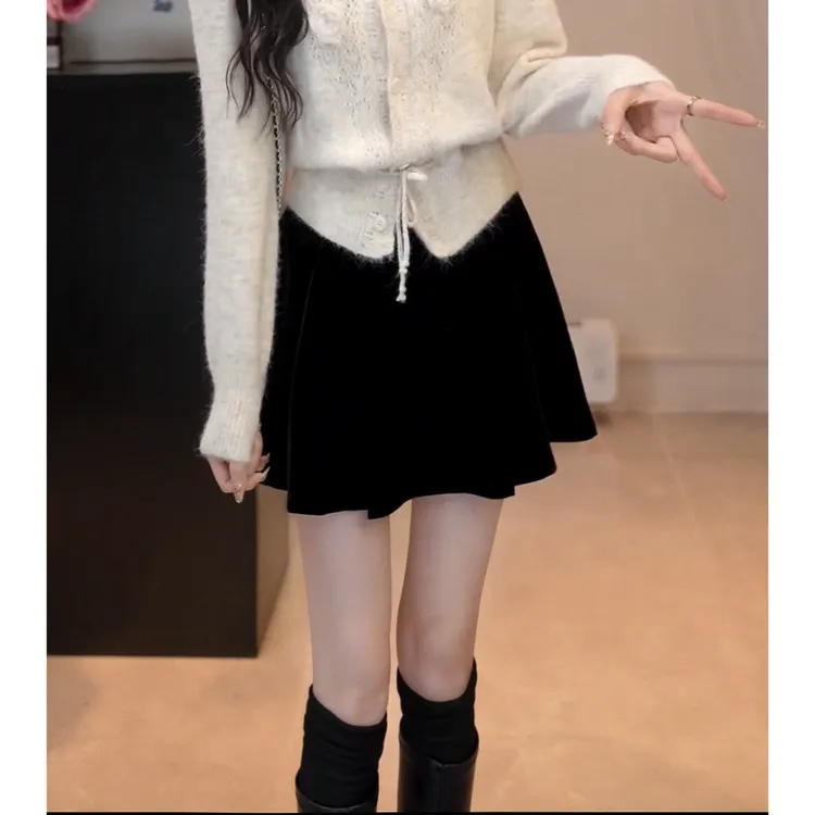 YUANLIANSU/圆脸酥【墨染成画】时尚百搭气质黑色丝绒半身裙女秋冬