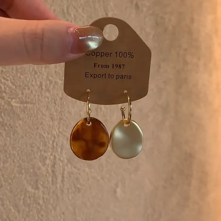 铜合金耳饰 秋冬美拉德个性不对称琥珀色耳钉耳环轻奢小众耳饰女 