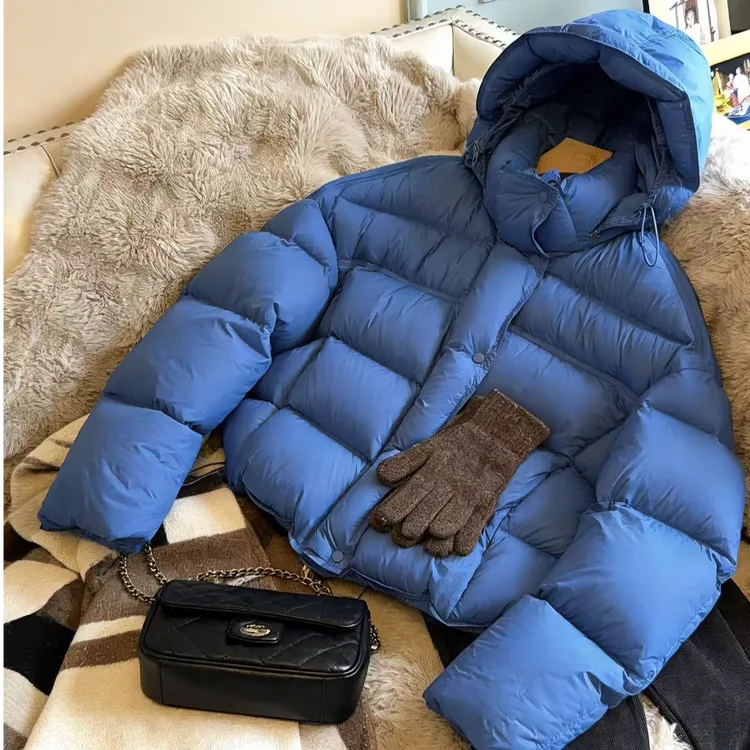 【90安心绒】新国标90白鸭绒冬季加厚弯刀袖连帽短款泡芙羽绒服021