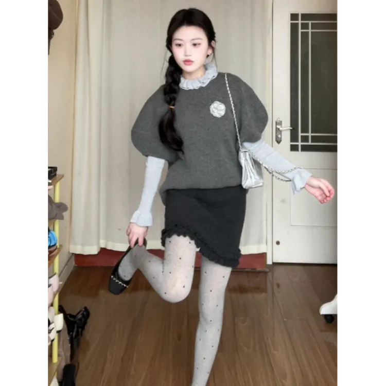 2025春季新款慵懒风针织斗篷马甲内搭木耳边针织打底衫半身裙套装