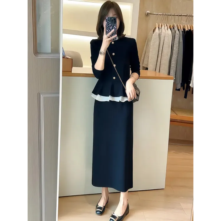 25秋季流行穿搭高级感气质荷叶边长袖连衣裙女黑色显瘦假两件裙子
