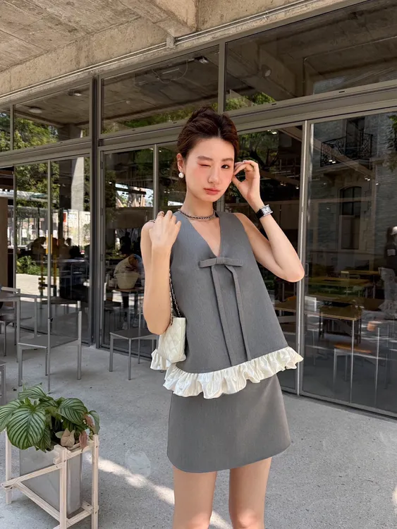 名媛财阀千金风 法式优雅蝴蝶结V领重工拼接撞色下摆小衫短半身裙