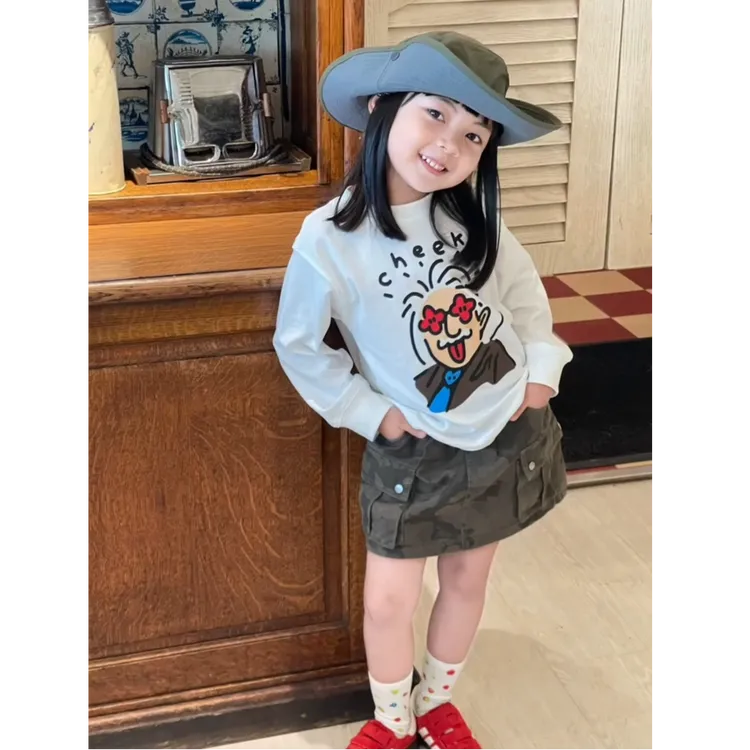 小思家2025秋季新款女童套装韩版洋气休闲卡通印花圆领T恤工装裙