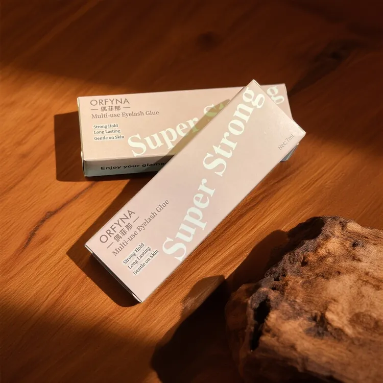 偶菲那多用途睫毛胶水持久温和