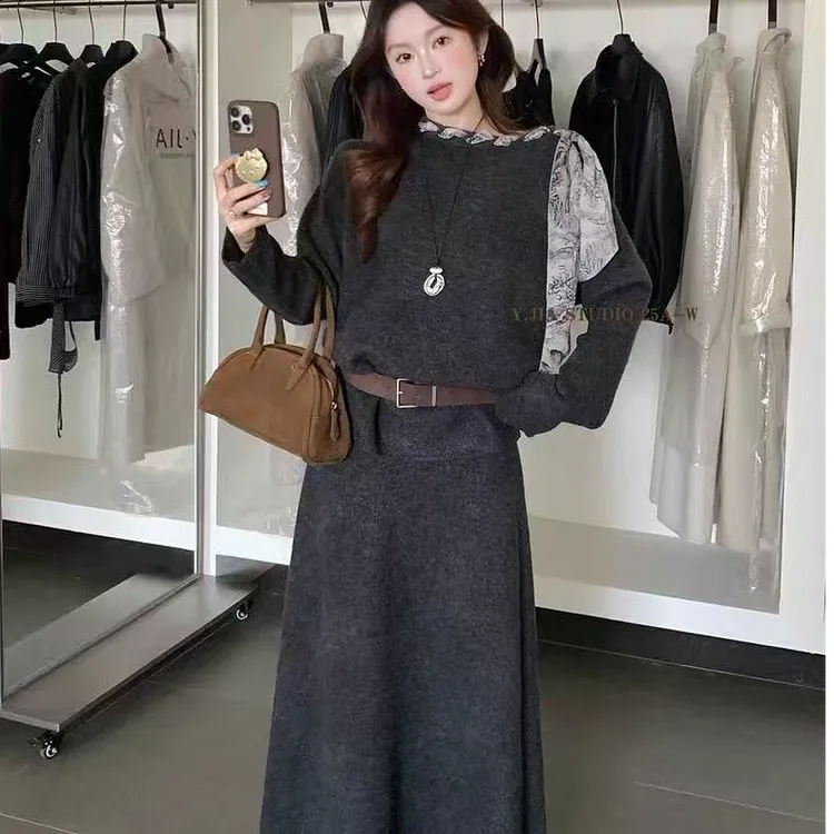 mulisha/穆丽莎2025超火一整套今年流行慵懒风丝巾毛衣两件套装裙