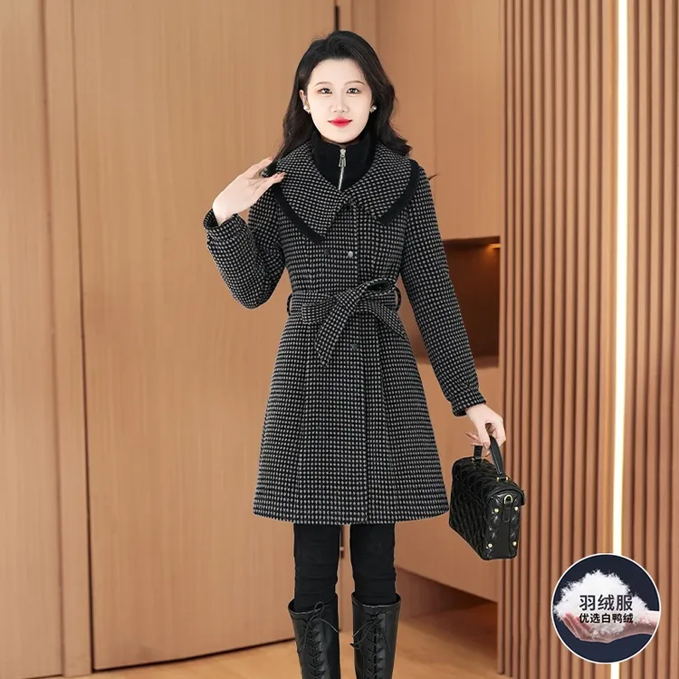 拉夏贝尔九江贵夫人时尚羽绒服女2025冬季洋气中长款晋江棉服外套