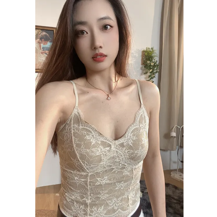 实拍图法式蕾丝纯欲风带胸垫短款磨毛保暖背心内搭打底外穿