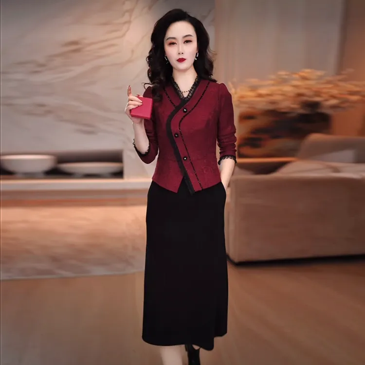 雪尼尔气质轻奢高级感女装2025冬季新款时尚洋气假两件打底连衣裙