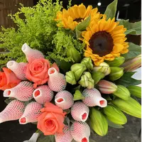 【爆款福利】粉玫瑰10枝+百合5朵+向日葵2枝+配草5云南昆明家用鲜花