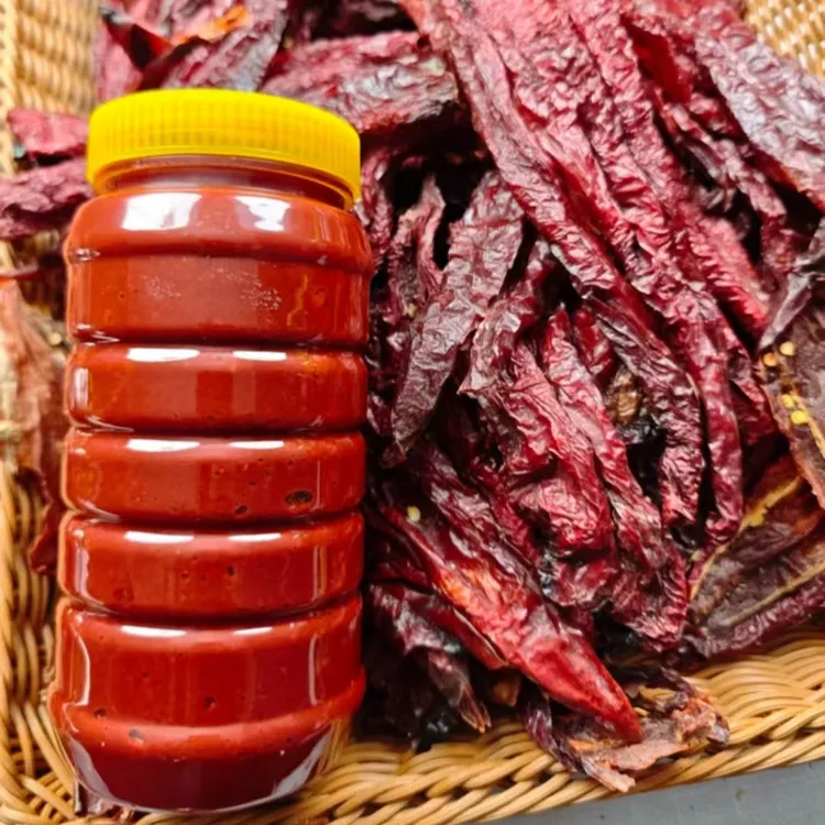 新疆特产上色炒大盘鸡炒拌面辣椒لازا قىيامى