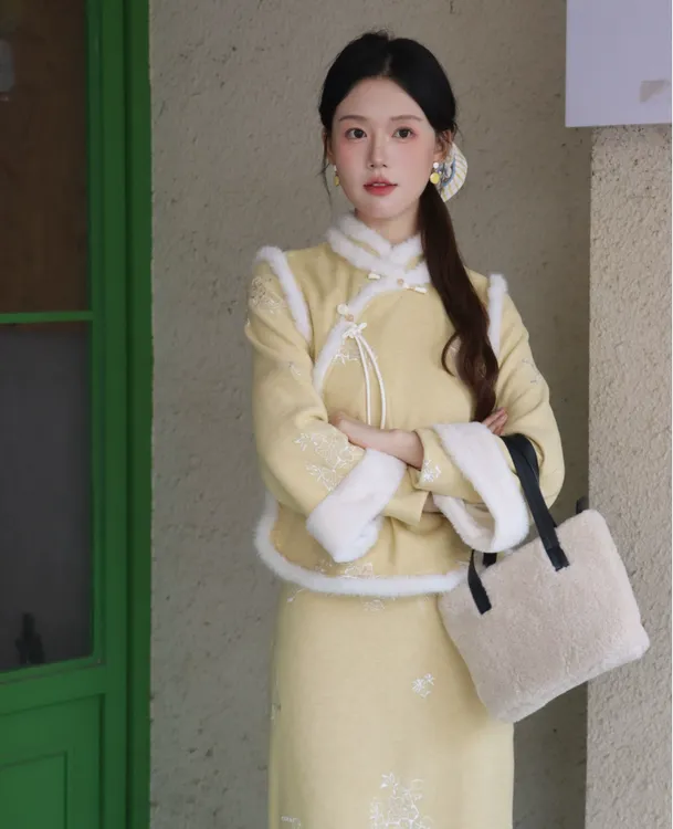 【近黄昏】新中式马甲连衣裙两件套加绒加厚年轻改良旗袍秋冬