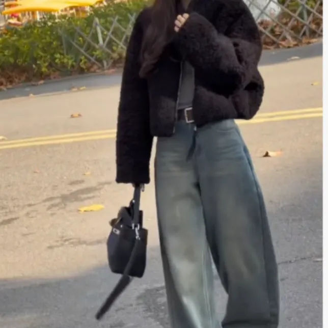 2025冬季新款潮流韩版爆款网红外套裤子洋气2233